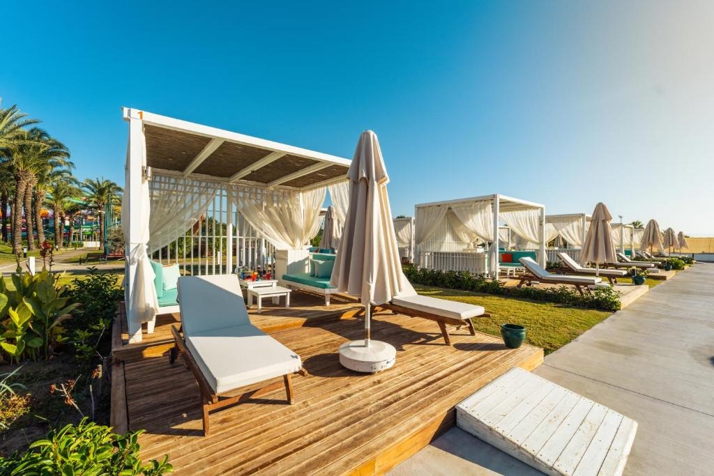 هتل ای سی گرین پالاس